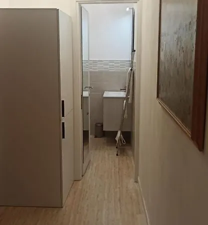 Dimora Tra Ciuchi E Poeti Apartment
