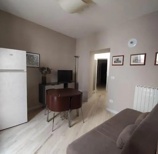 Dimora Tra Ciuchi E Poeti Appartement *