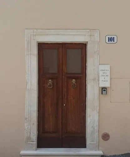 Dimora Tra Ciuchi E Poeti LʼAquila
